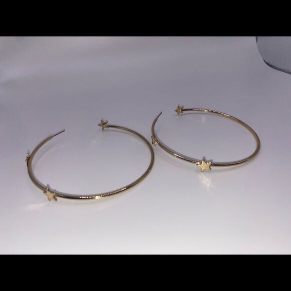 4/$20 Large Gold Star Hoop Earrings - Picture 1 of 4